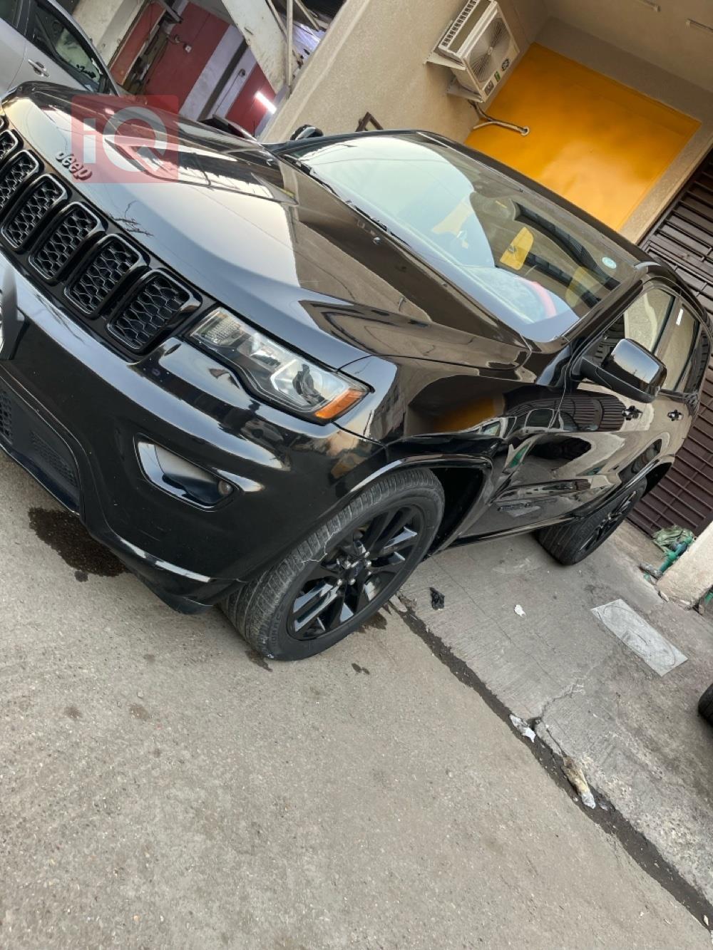 جيب جراند شيروكي